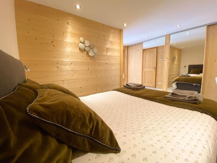 Androsace Appartement Dans Chalet Bois Avec Jacuzzi Privatif Terrasse Et Vue Montagne Les Villards-sur-Thônes Eksteriør billede
